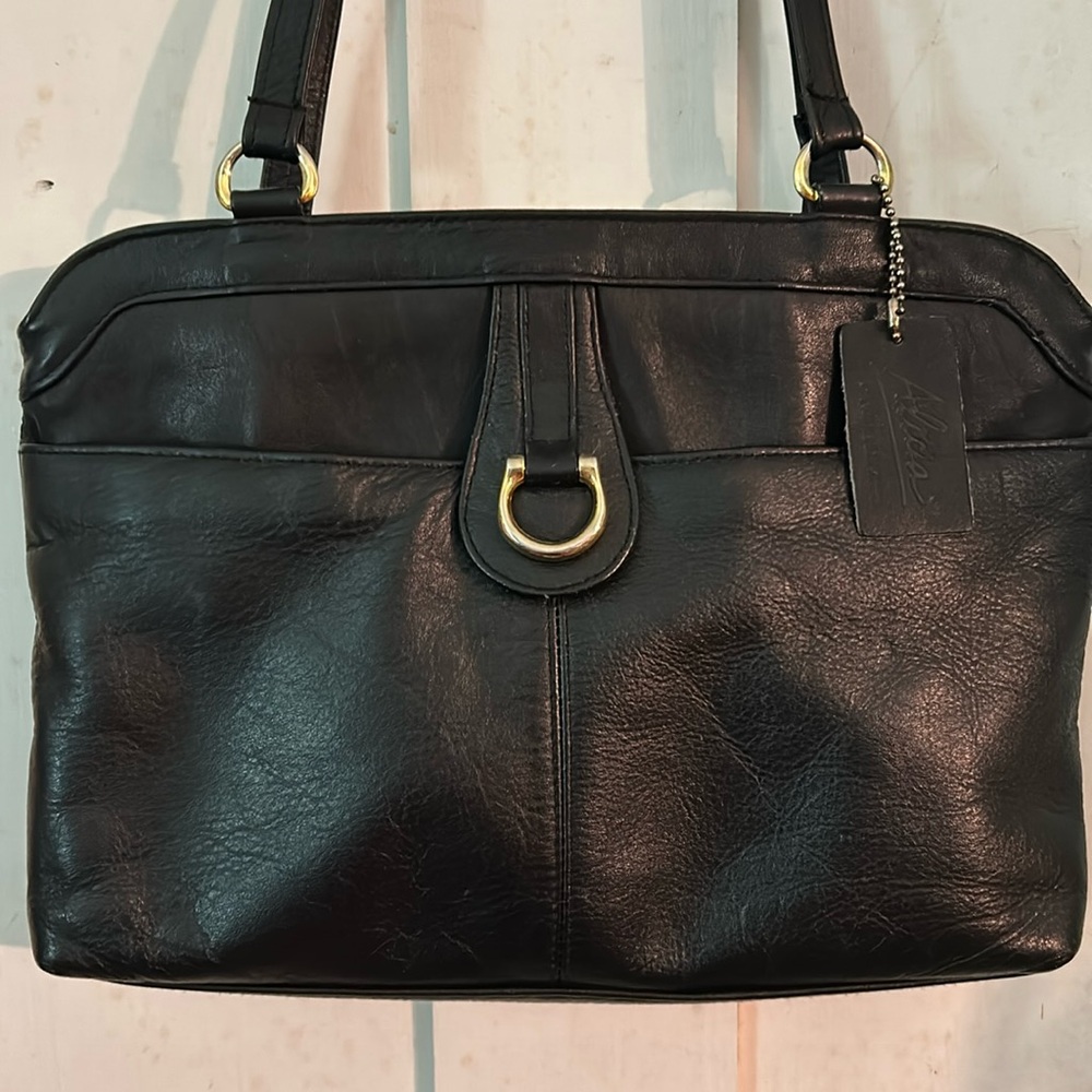 EUC Vintage Alicia Genuine Leather Black Shoulderbag Purse Hobo Tote